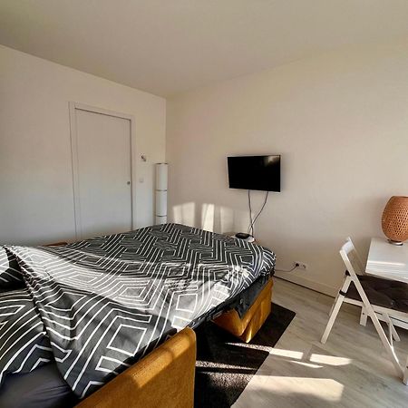 Hanahome 2 Adultes Parking Prive Business & Tourisme 勒谢奈 外观 照片